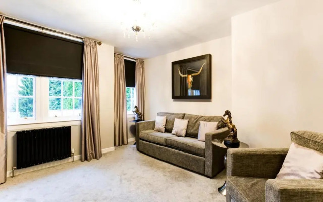 Mercure Peebles Barony Castle Hotel