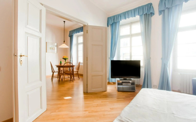 Residence Thunovska 19