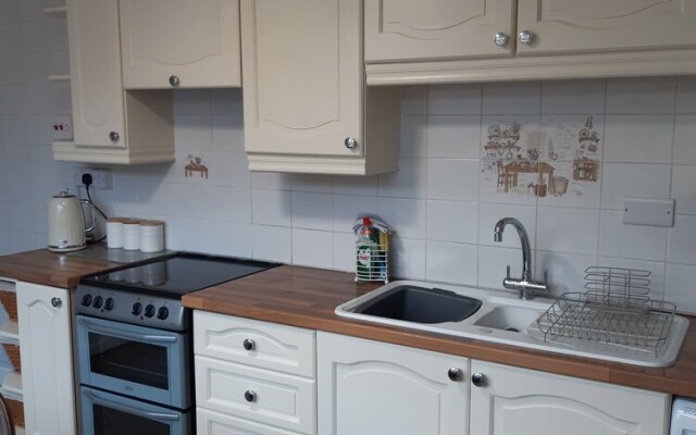 Stunning 3-bed Bungalow in Churchtown Southport