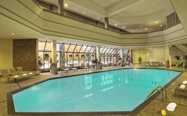Crowne Plaza Suites MSP Airport - Mall of America by IHG