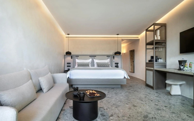 Aeonic Suites and Spa