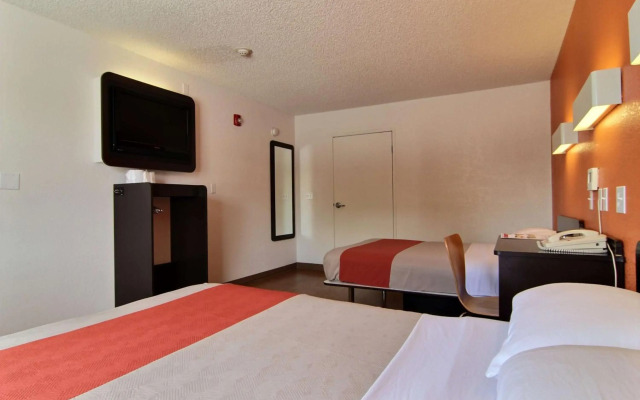 Motel 6-Albuquerque, NM - Coors Road