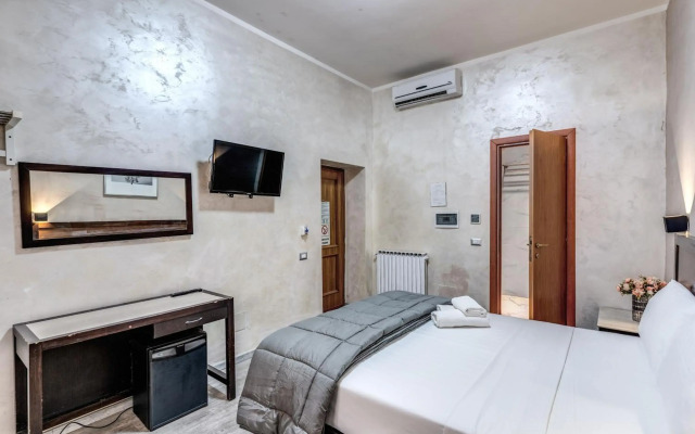 Hotel Family House