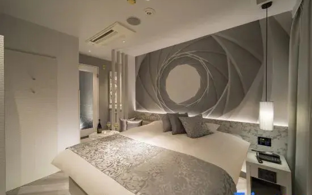 Hotel Retour (Adult Only)