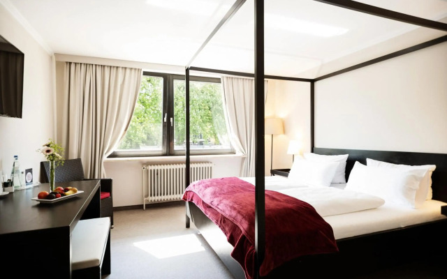 Hotel Dieksee - Collection by Ligula