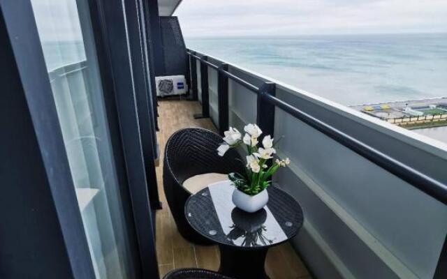 Sea View Apartment Orbi City