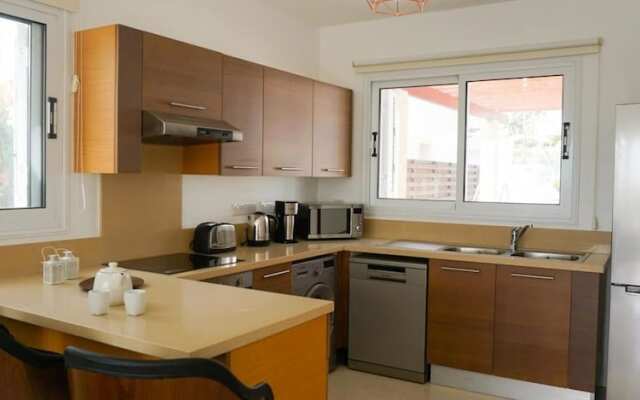 Laguna Sunrise by Ezoria Holiday Rentals