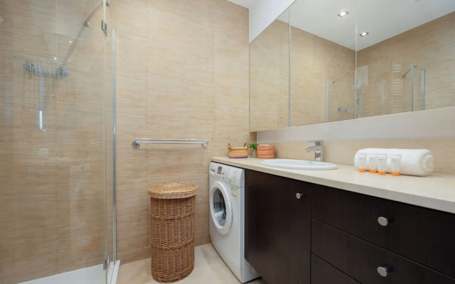 Apartment Near Stokłosy by Renters