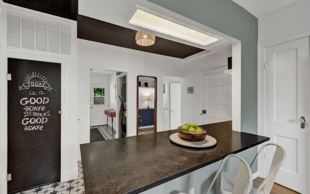 Walk 2 Main Hot Tub Putt-putt