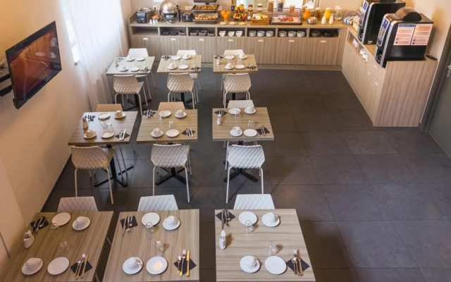 Nemea Appart Hotel Elypseo Strasbourg Port