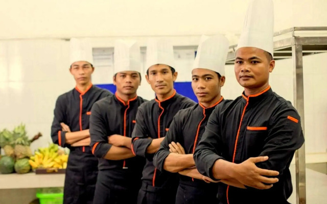 Residence Wat Damnak