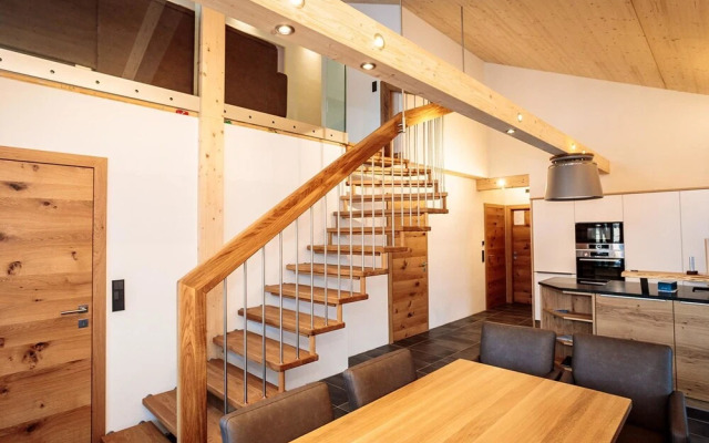 Planai mit Galerie Haus