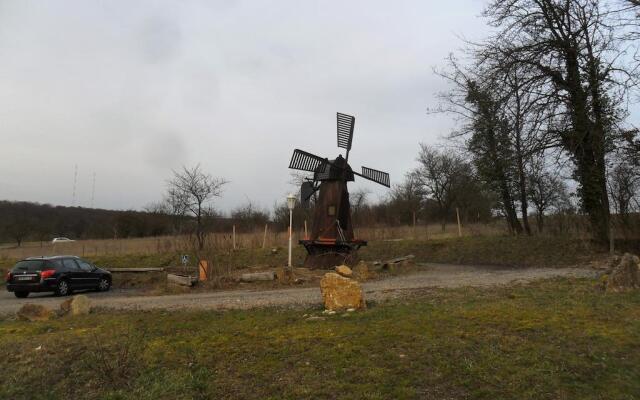 Le Chalet du Chemin et sa Roulotte