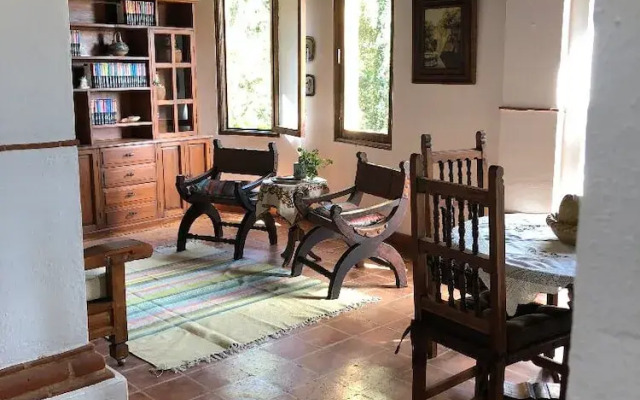 Pet Friendly Casa Studio in the Woods