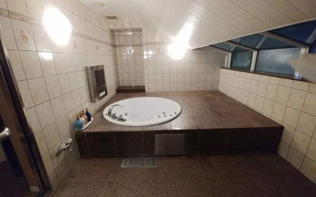 Hotel Allure (Adult Only)