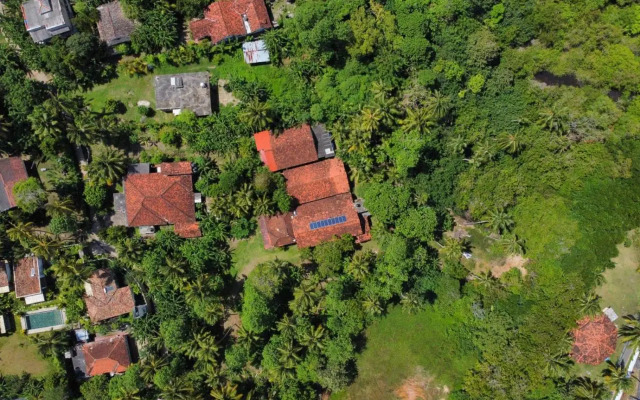Siri Medura Surf Yoga Meditation Guesthouse And Hostel