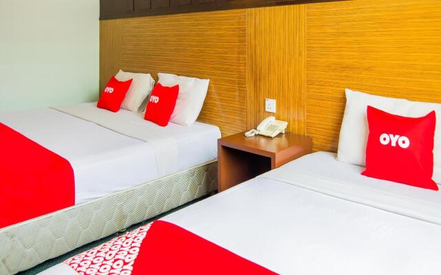 SUPER OYO 89408 Royal Hotel