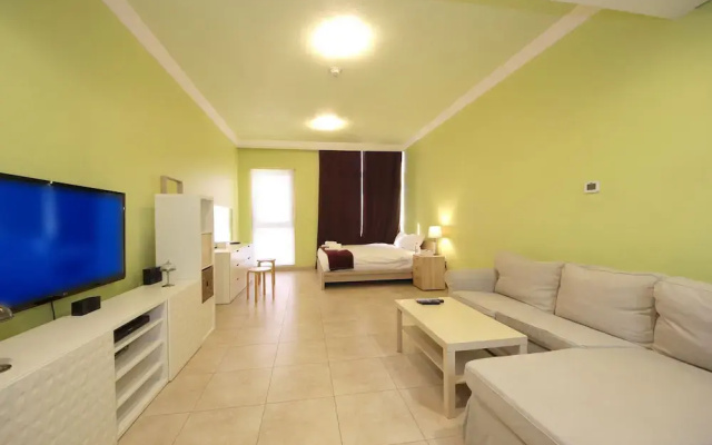 Signature Holiday Home - Venetian