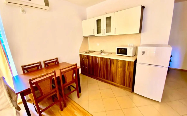 Kamelia Garden Holiday Apartments