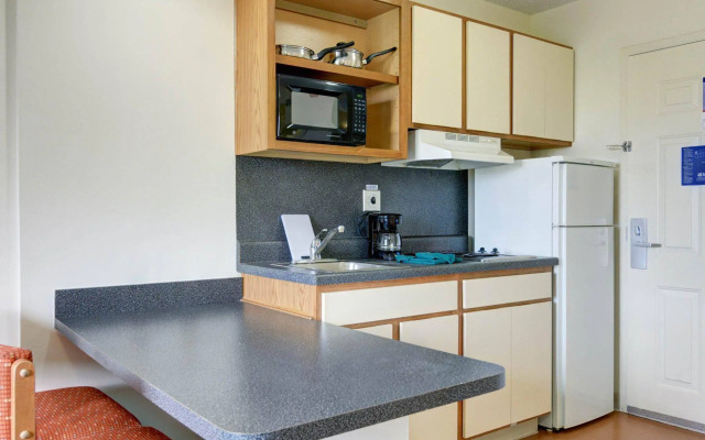 Suburban Studios Sterling - Washington Dulles