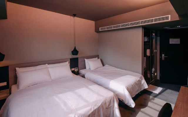 Kiwi Express Hotel - Jiuru
