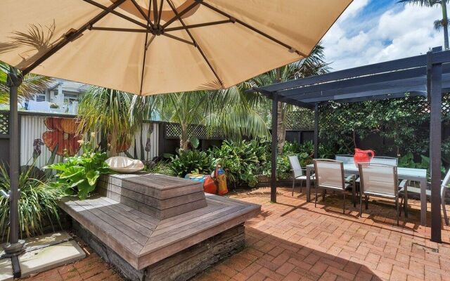 QV Spacious 190 sqm Townhouse - 647