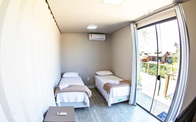 Praia do Rosa Hostel