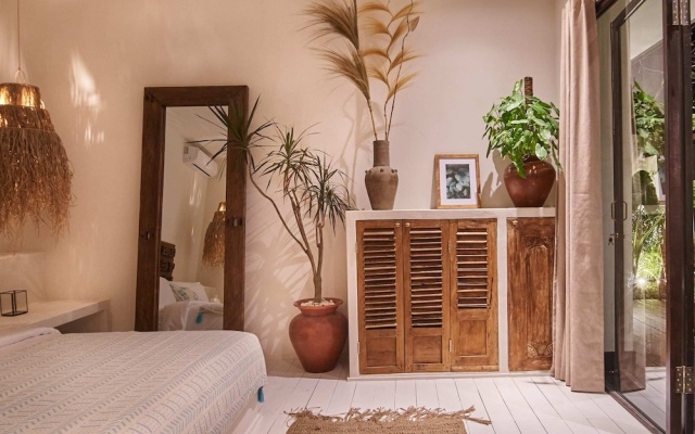 Tropical Design, Private Villa Complex, 6 BR, Umalas With Staff – Guest Rooms – Kerobokan