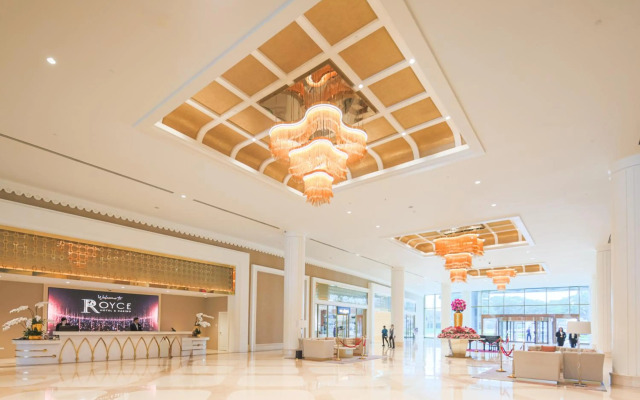 Royce Hotel & Casino