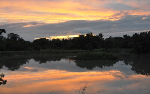Cadjan Earth eco lodge