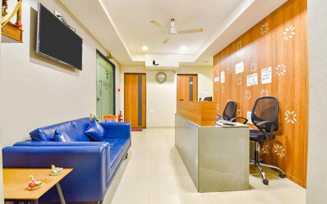 Flagship 76949 Hotel Happinex