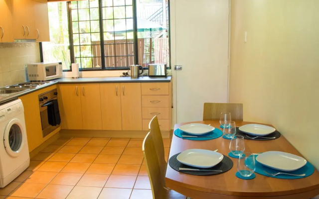 Riverpark-studio apartment