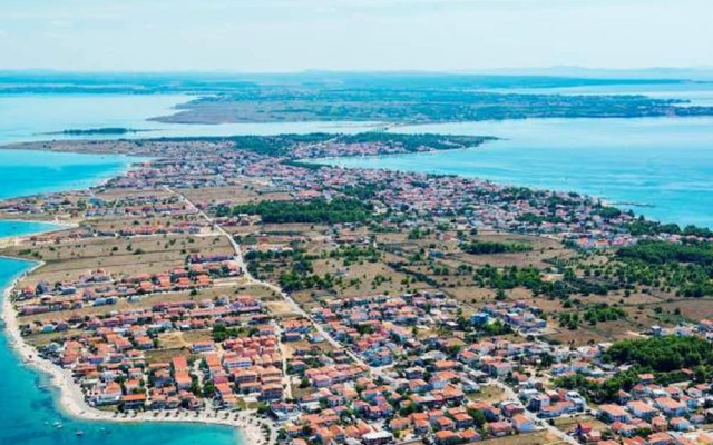 Spacious Holiday Home in Dalmatia With Beach Nearby