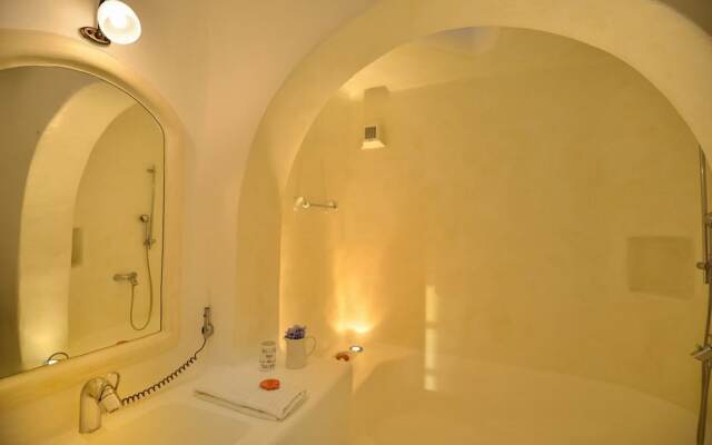 Immaculate 5-bed Villa in Klouvas - Villa Alkmini