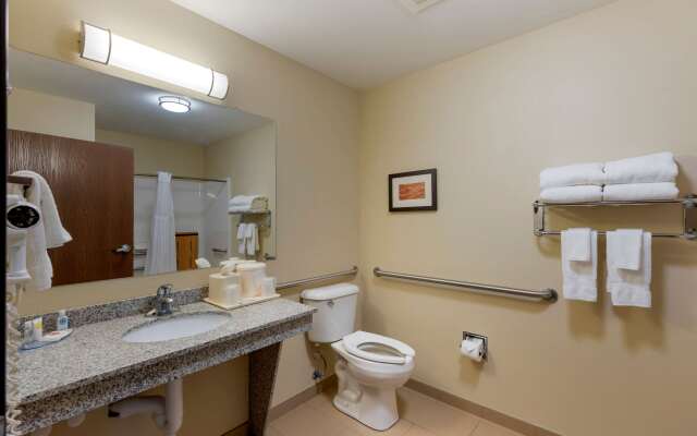 Comfort Inn & Suites Marion I-57