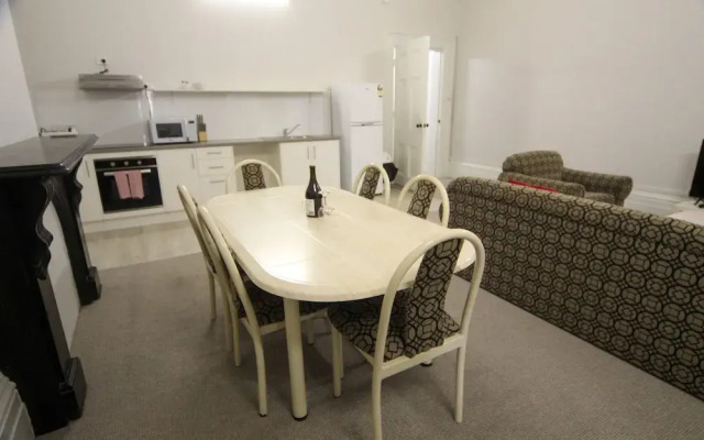 Seafield Tower Glenelg Apartment no 1