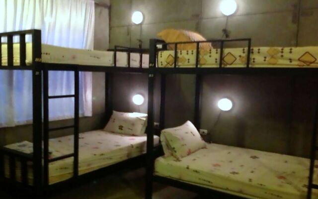 Win Backpacker Hostel