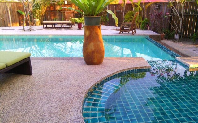Panji Panji Tropical Wooden Home