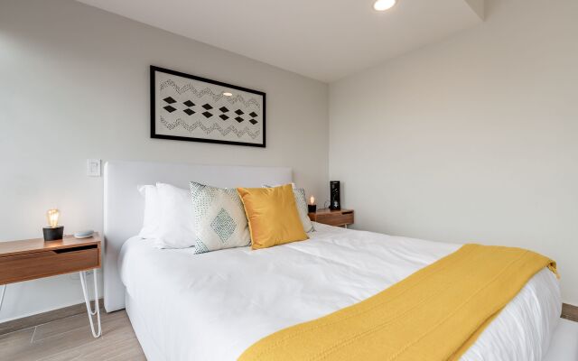 Casai Roma 2 BR Luxury PH