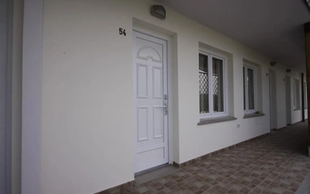 Hotel Paradise Airport