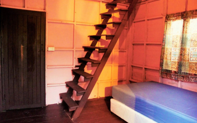 Haad Chao Phao Resort
