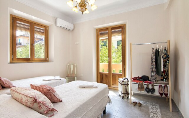 Bright & Elegant City Centre 3 BR Apart