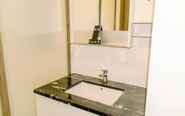 Elegant And Tidy 2Br At Sky House Bsd Apartment