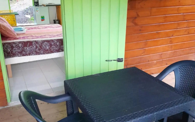 Bungalow d'une chambre avec jardin et wifi a Petit Bourg