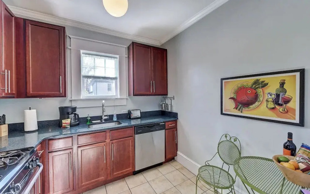 The Home Collection - 800 Magnolia