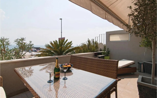Apartment Split with Sea View 04