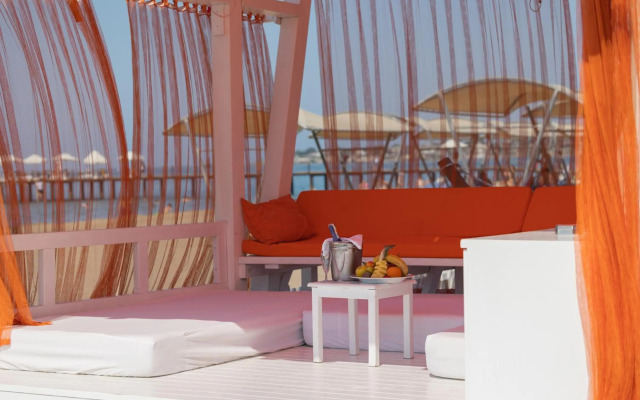 Sueno Hotels Beach Side