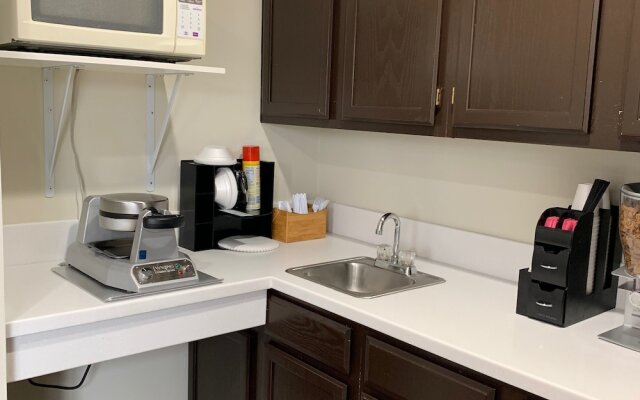 Regency 7 Motel