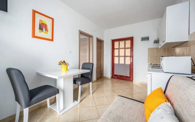 Pleasant Apartment With Pool, Sauna, Hot Tub