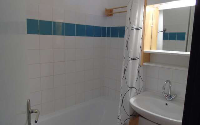 Lou Services Apartment CB19 LSI 001